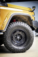 B506 retro forged off-road wheel mounted on lifted 4x4 truck