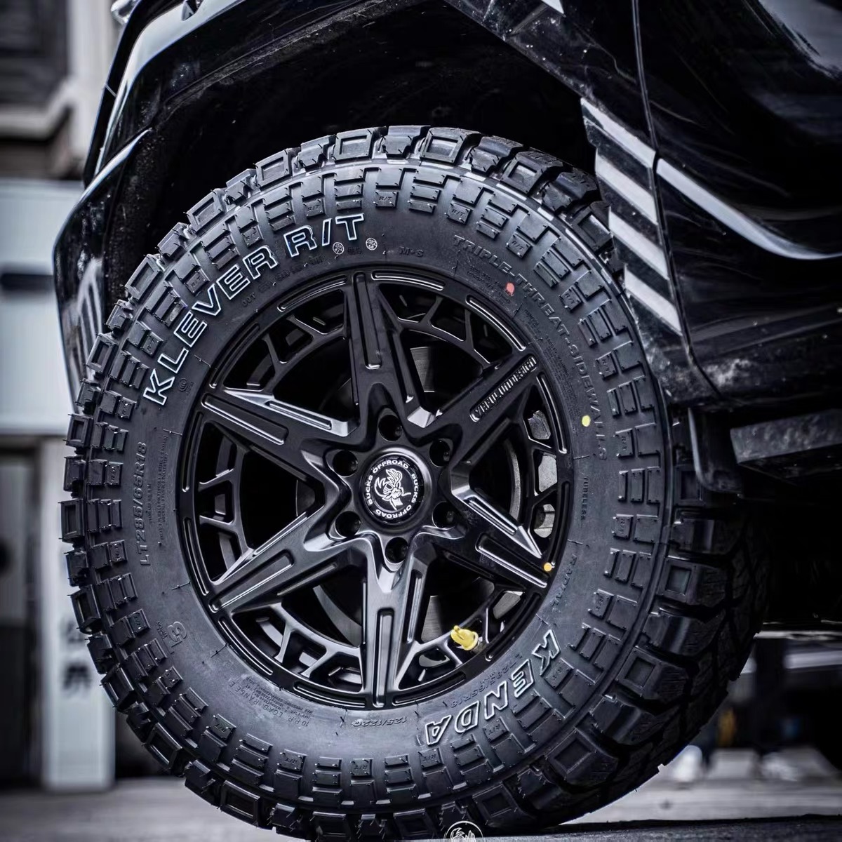 B511 Forged Off-Road Wheel 17x8.5 / 18x8.5 / 20x9 B511 forged off-road wheel 17x8.5 18x8.5 20x9 for Ford Ranger Toyota Land Cruiser Tacoma